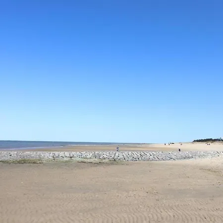 Haus-itjen-gruen-1 דירה