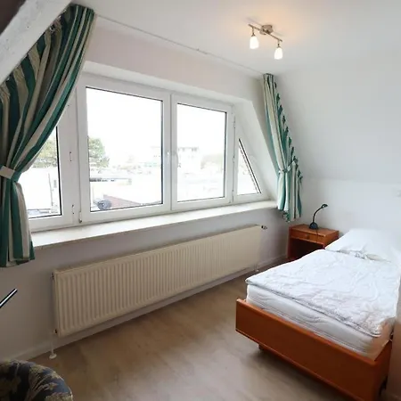 Haus-itjen-gruen-1 * Cuxhaven