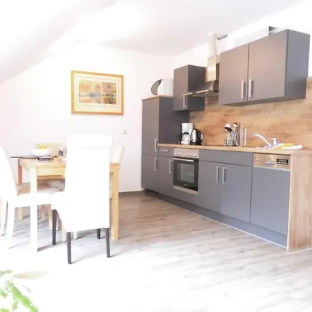 Haus-itjen-gruen-1 公寓 *